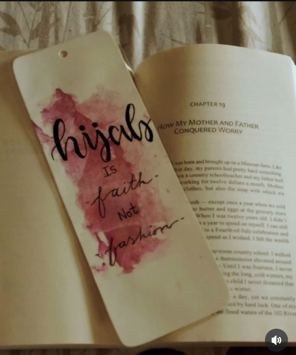 Laminated bookmark